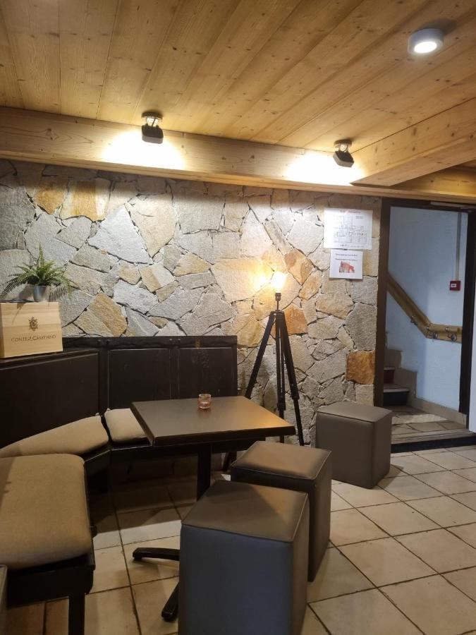 Hotel Le Cairn Les Deux Alpes Exterior foto